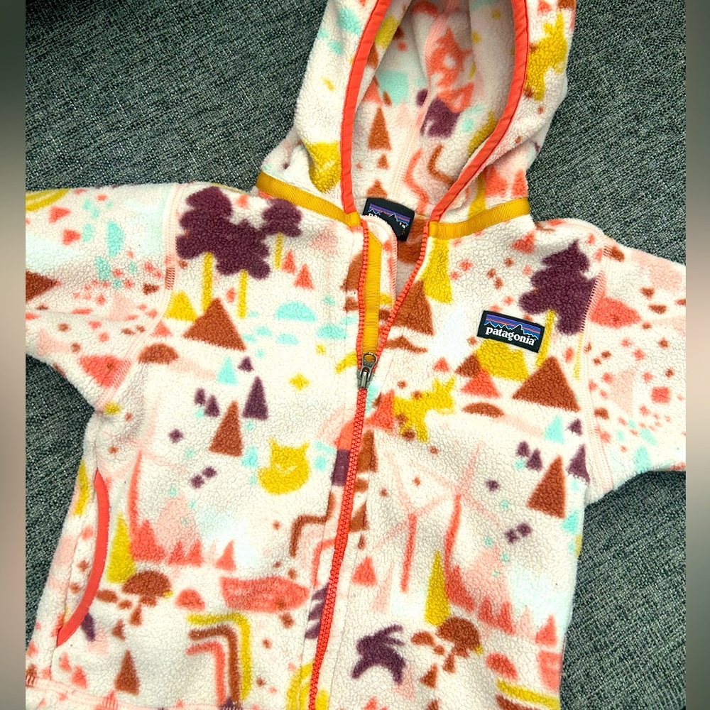 Patagonia Fleece Jacket 12-18 months / runs bigger